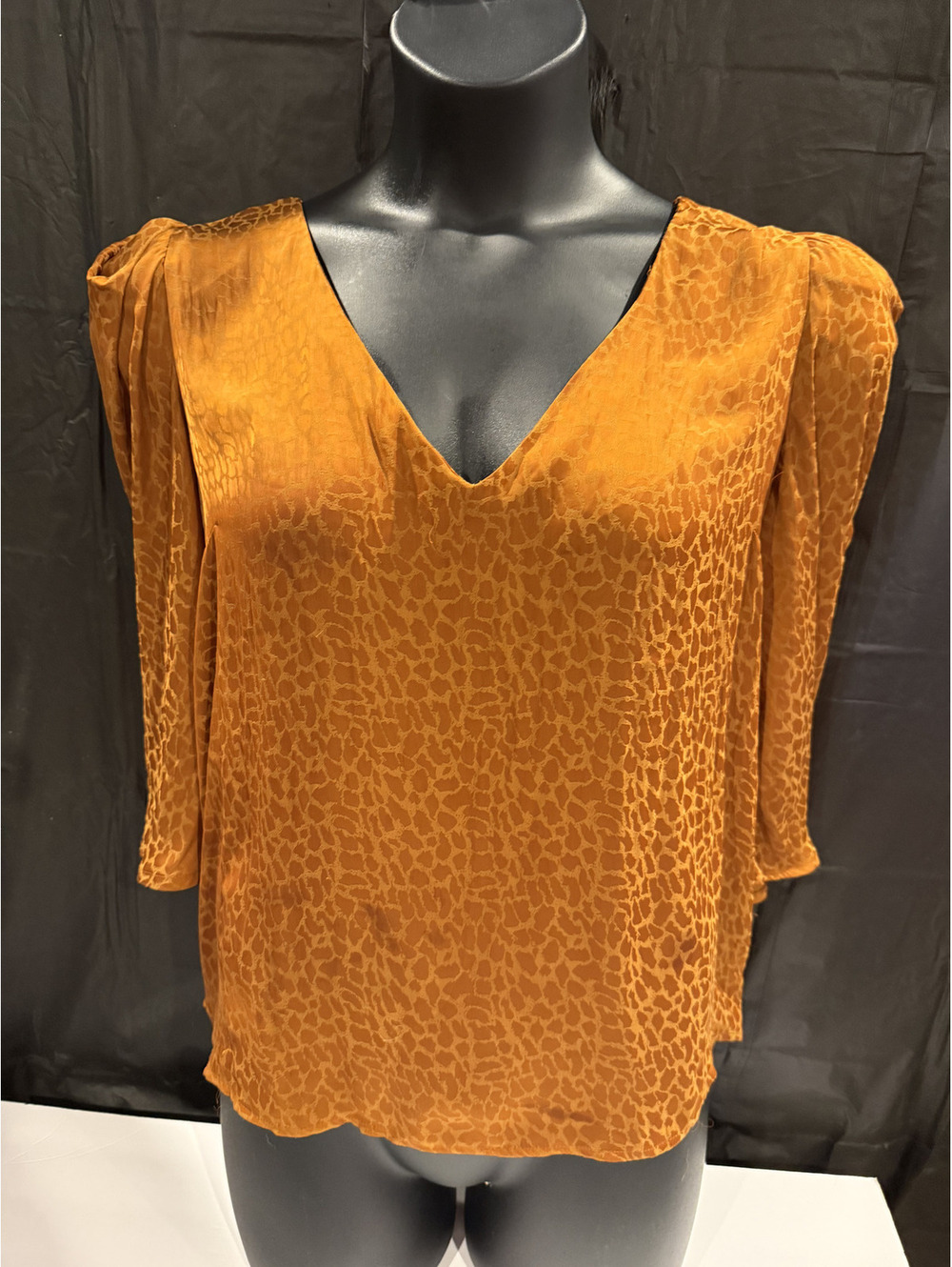 Burnt orange animal print blouse 3/4 puff sleeves Size XXL elegant stylish look